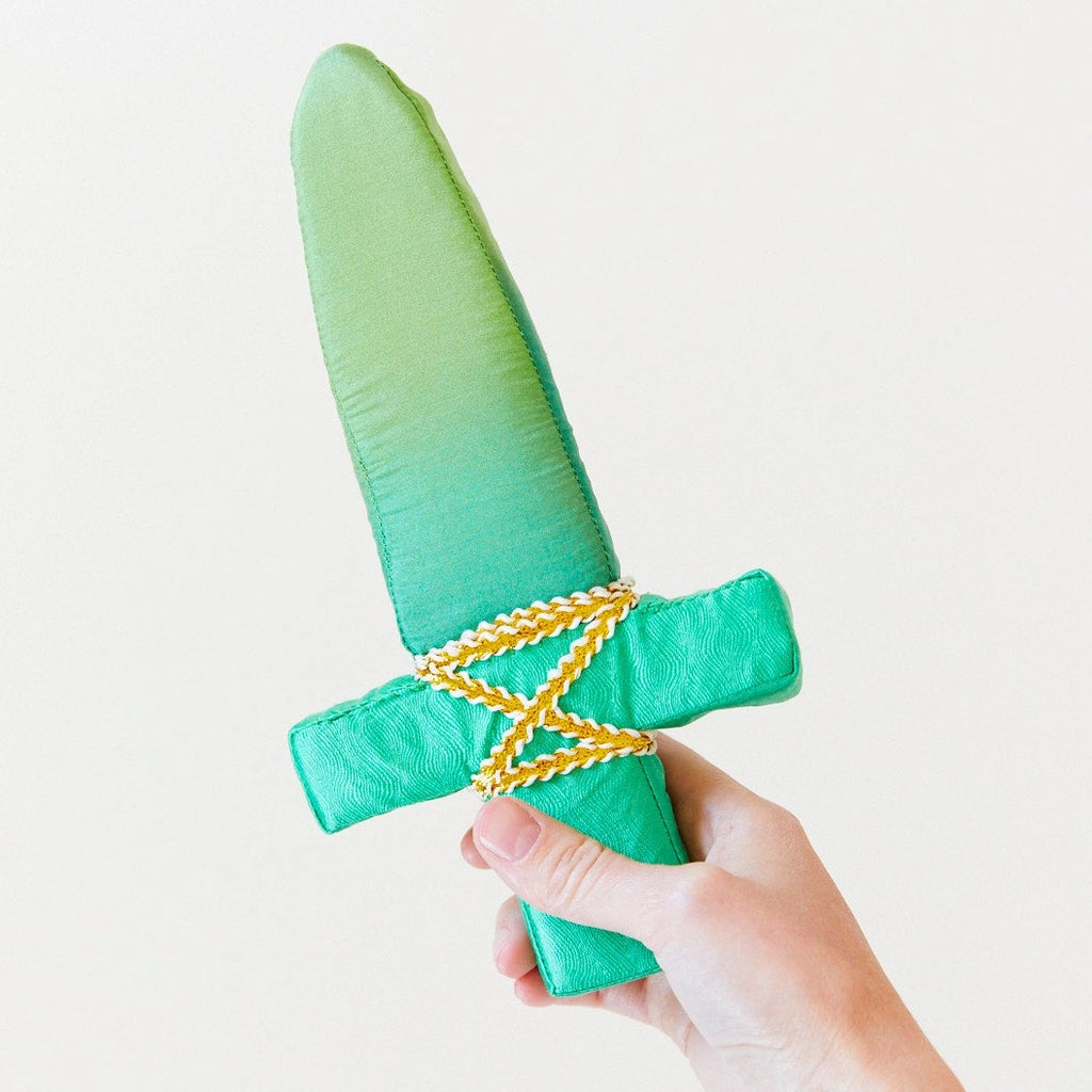 Sarah’s Silks GREEN DAGGER